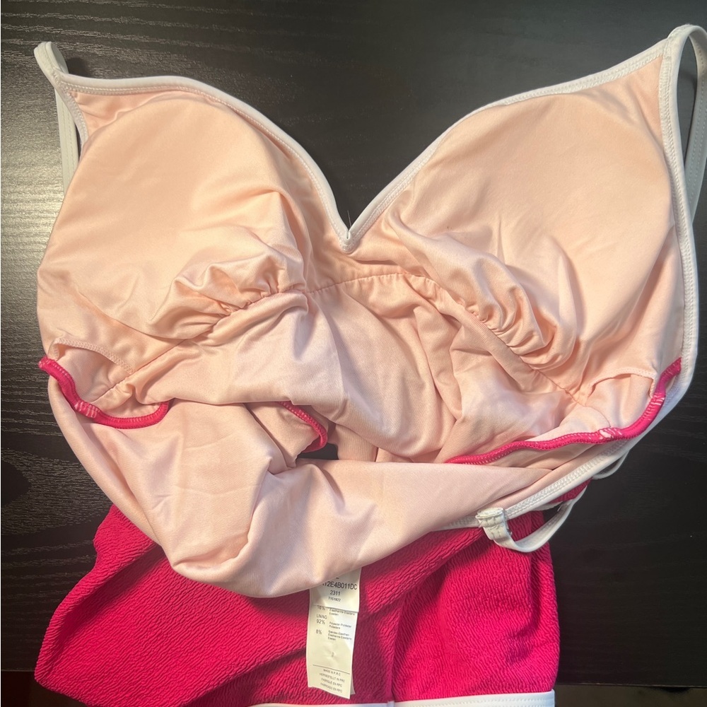 Cupshe Atlantis Magenta V-Neck One-Piece - size L - Picture 9 of 10